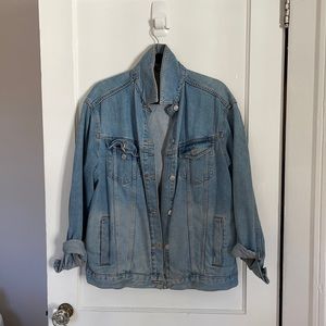 Topshop oversized denim jacket. Good condition. US size 8